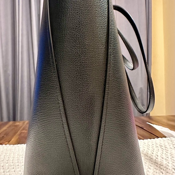 Kate Spade Elegant Black Tote - Picture 8 of 10